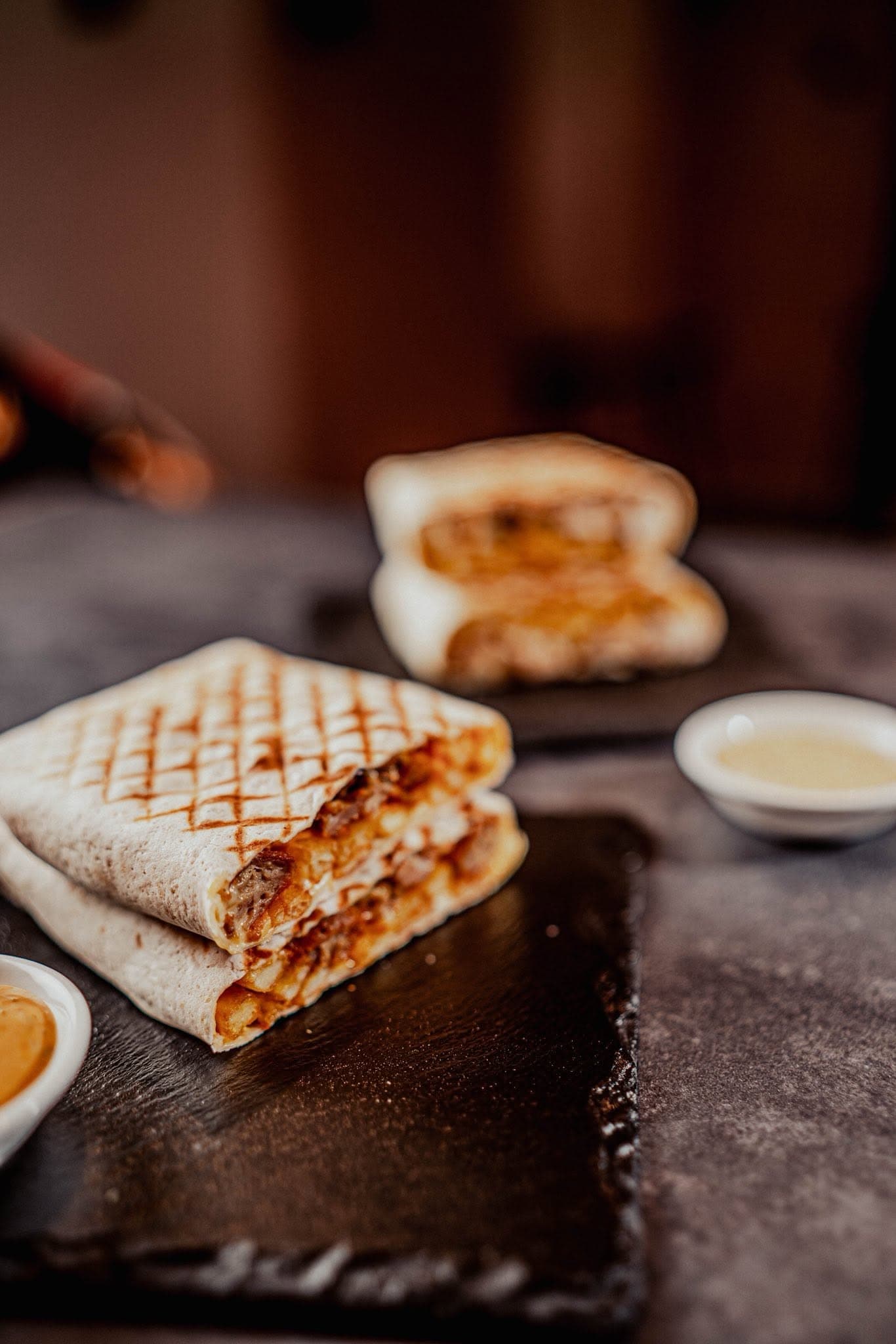 Grillezett francia tacos tálalva